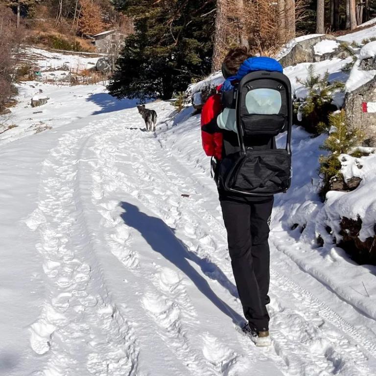 Hiking with children - testing the THULE SAPLING child carrier