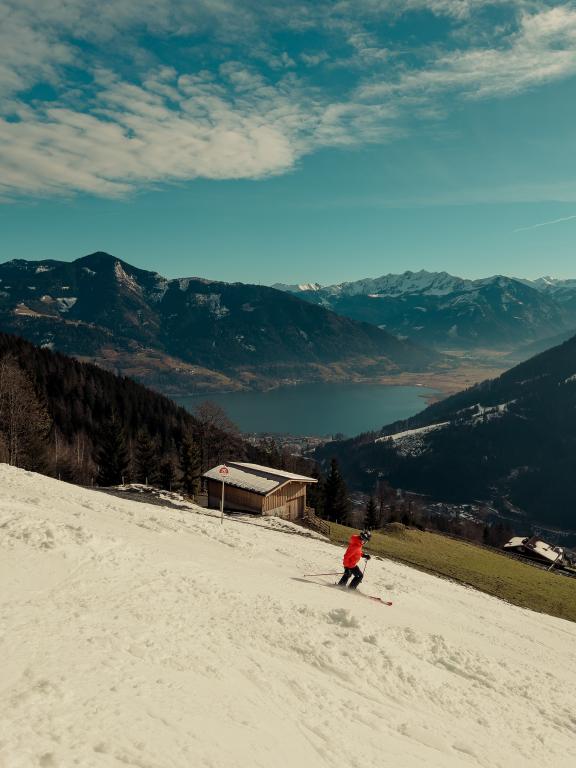 Higher, warmer, more expensive, climate change! Is geoengineering the chance for ski tourism?