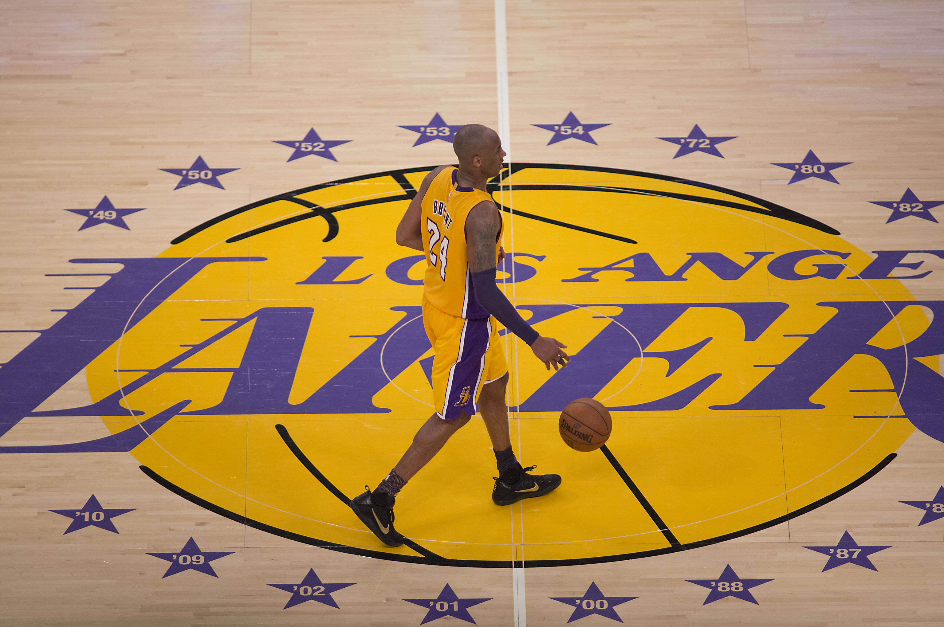 How the Lakers and Nike are honoring Kobe Bryant on Mamba Day - Silver  Screen and Roll