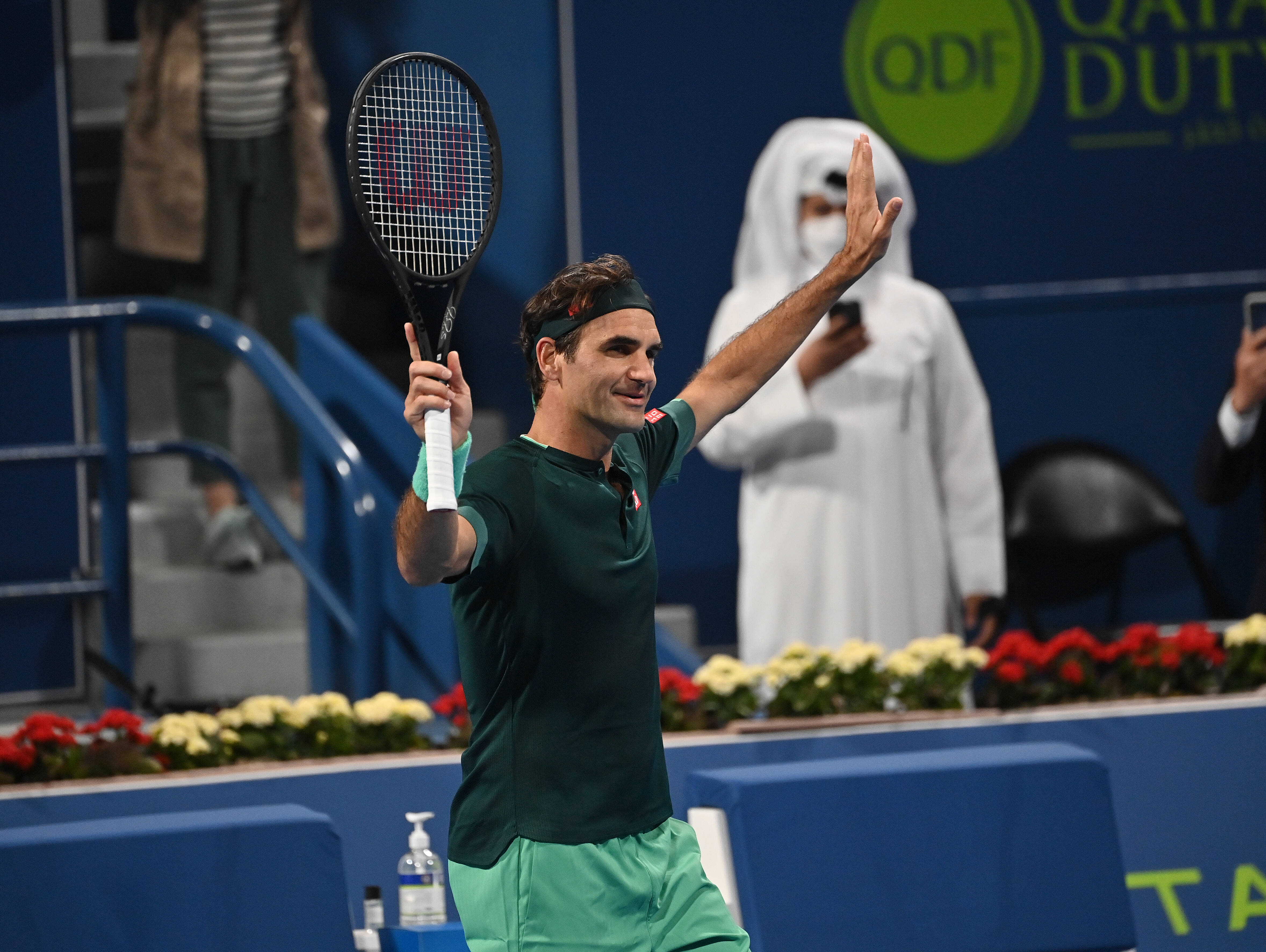 Roger Federer Does This One Thing Differently to Everybody Else