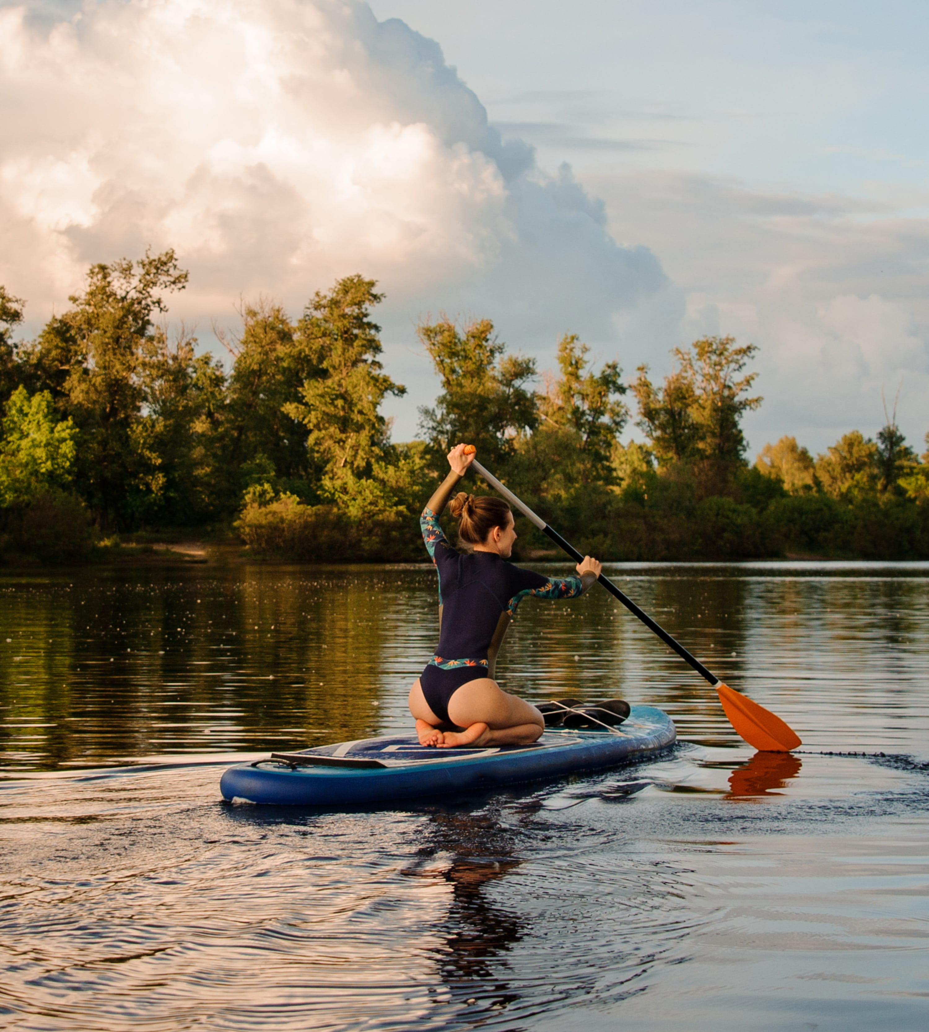 SUP and Canoe: 5 Hot Sports in Trends Water
