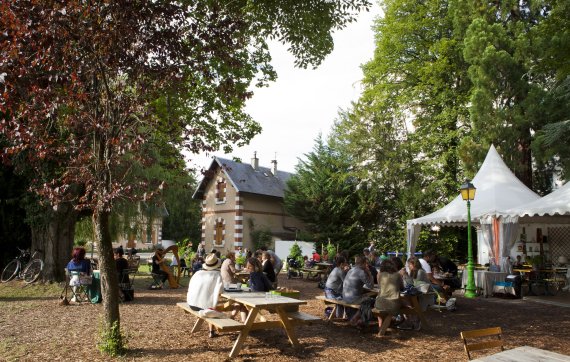 No cars, no stress - Le Haras is the perfect place to relax in Annecy. No cars, no stress - Le Haras is the perfect place to relax in Annecy.