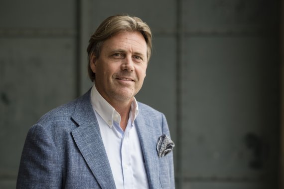 WFSGI President Robbert De Kock: "The so-called "Revenge Purchases" are very positive and give us hope for the stationary trade". WFSGI President Robbert De Kock: "The so-called "Revenge Purchases" are very positive and give us hope for the stationary trade".