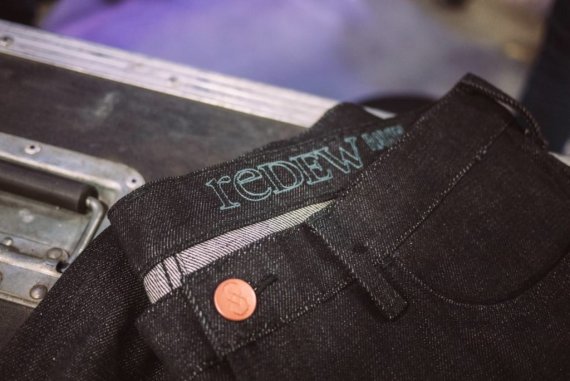Recycling von Jeans-Knöpfen aus Kupfer von Metalbottoni für redEW8