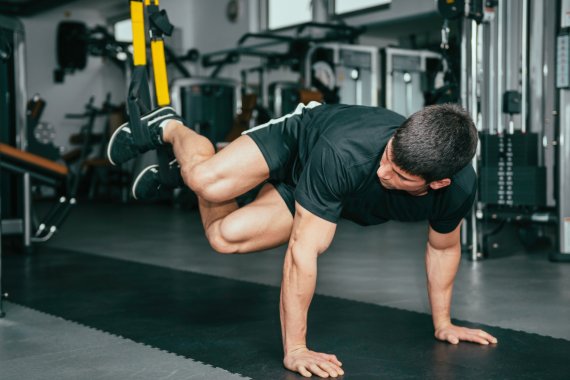 11 Effektive Trx Ubungen Fur Dein Fitnesstraining Zuhause