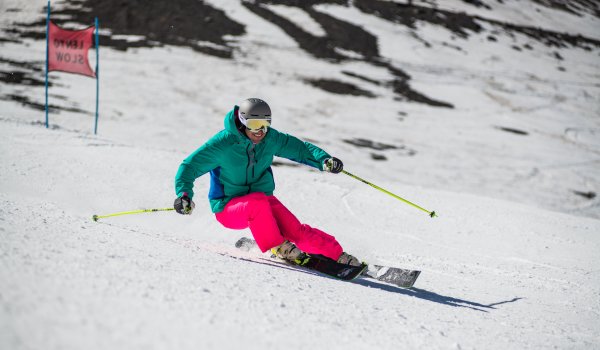 Les vêtements de ski Spyder réunissent technologie de pointe et style haut  de gamme - SportingLife Blog